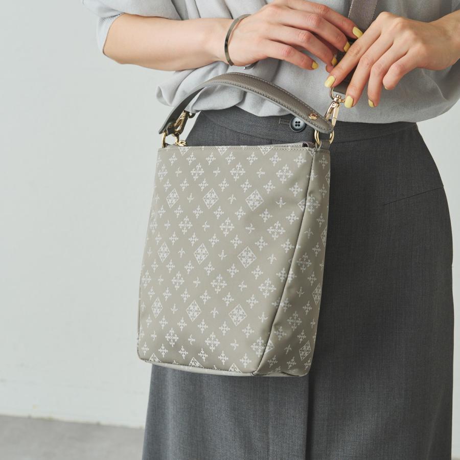 russet（ラシット） スリムミニショルダーバッグ(CE-1177) : マルイ