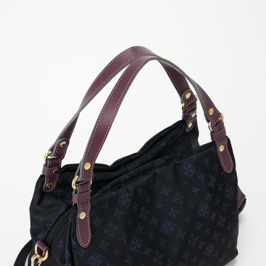 ラシット キルティングカラーハンドルミニトートバッグ チャーム付き ラシット キルティングカラーハンドルミニトートバッグ チャーム付き