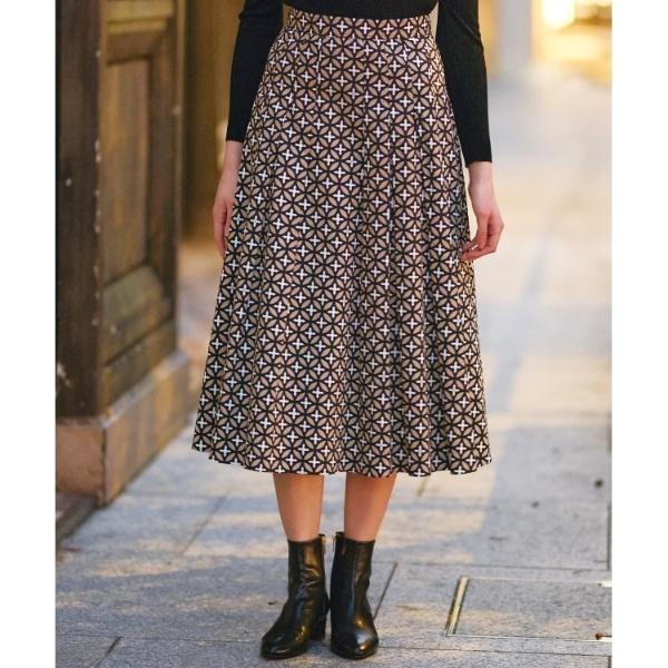 オーバーラップサークルスカート　ドレステリア DRESSTERIOR（ドレステリア） オーバーラップサークルタックスカート