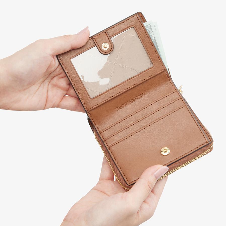 MICHAEL KORS（マイケルコース） JET SET TRAVEL ジップ チャーム