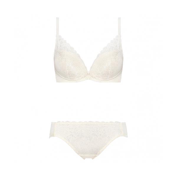 n　夢みるブラ ノンワイヤー ブラ&amp;ショーツセット AMOSTYLE（アモスタイル） 期間限定セール 夢みるブラ ノンワイヤー