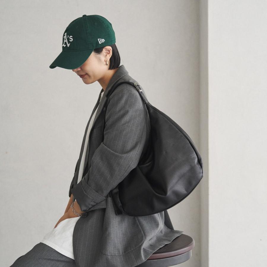 russet（ラシット） ソフトレザーラウンドビッグショルダーバッグ(CE