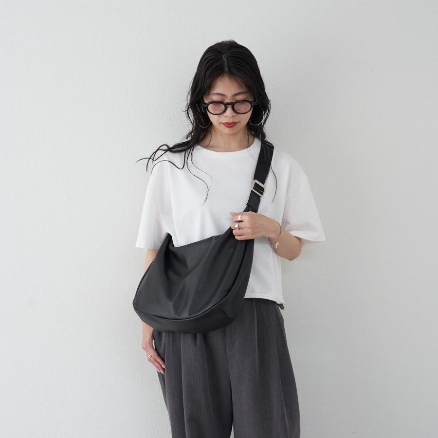 russet（ラシット） ソフトレザーラウンドビッグショルダーバッグ(CE