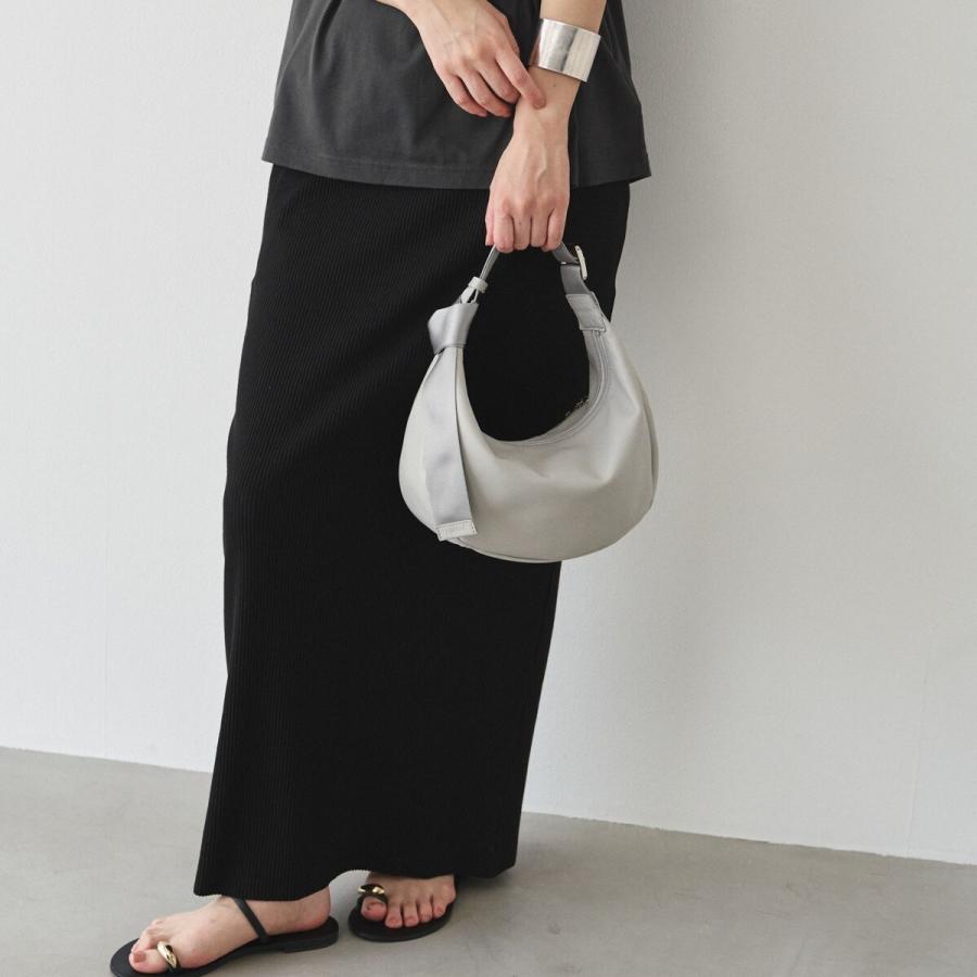 russet（ラシット） ソフトレザーラウンドショルダーバッグ〈UNISEX