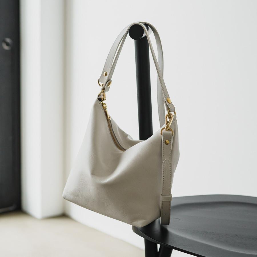 ラシット（russet）/【SNS人気商品】ソフトレザーシンプルショルダーバッグ (CE−1328−WEB) russet（ラシット） 【SNS人気商品】ソフトレザーシンプルショルダー