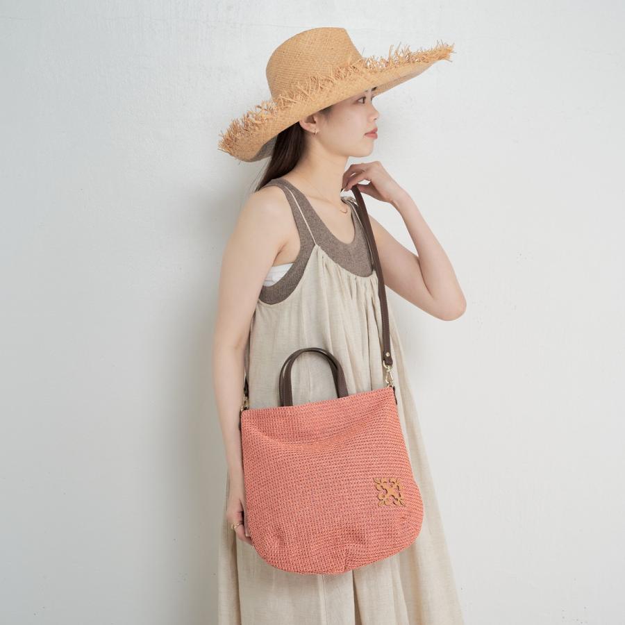 russet 【2024SS】レザーモチーフ付きラフィア2wayトートバッグ