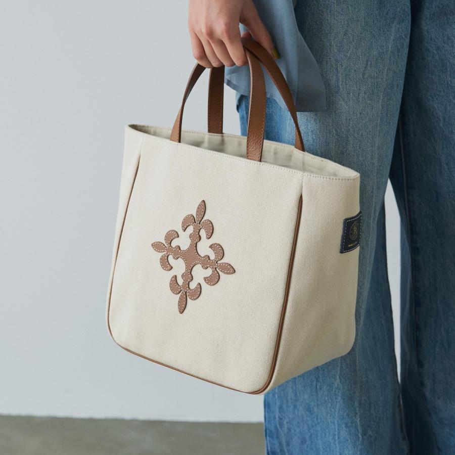 美品 24SS russet レザー モノグラム ドビーキャンバス トートバッグ 大人カジュアルにピッタリなトートバッグ♪ | ラシット | 大丸