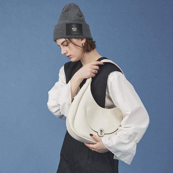 LOWELL things（ロウェル シングス） Hoval/ソフトレザーホーボバッグ