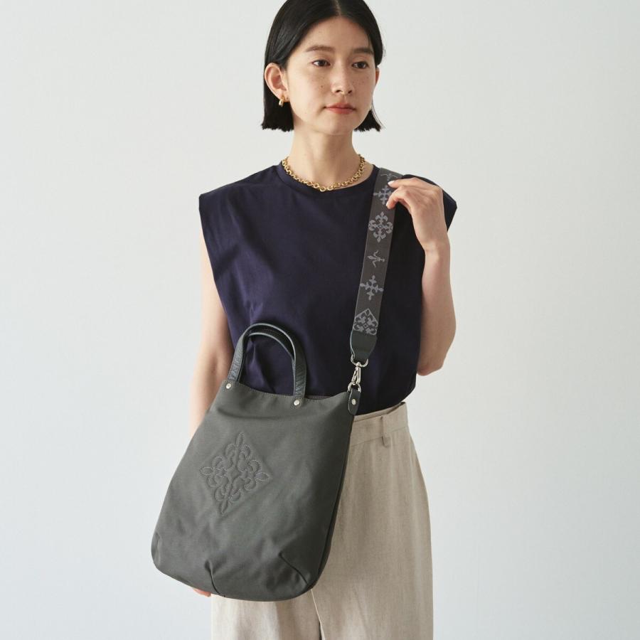 russet（ラシット） 〈新色追加〉スリム2WAYトートバッグ ＜ナイロン