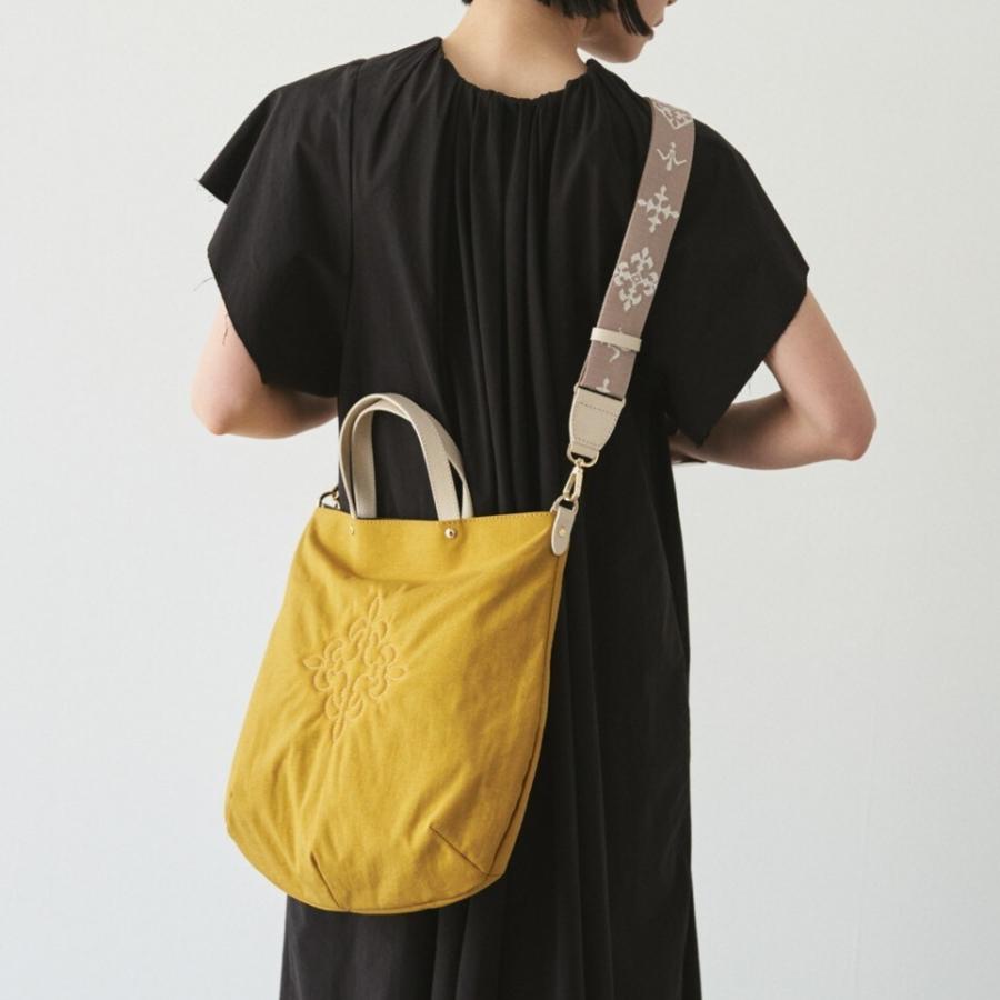 russet（ラシット） 〈新色追加〉スリム2WAYトートバッグ ＜ナイロン