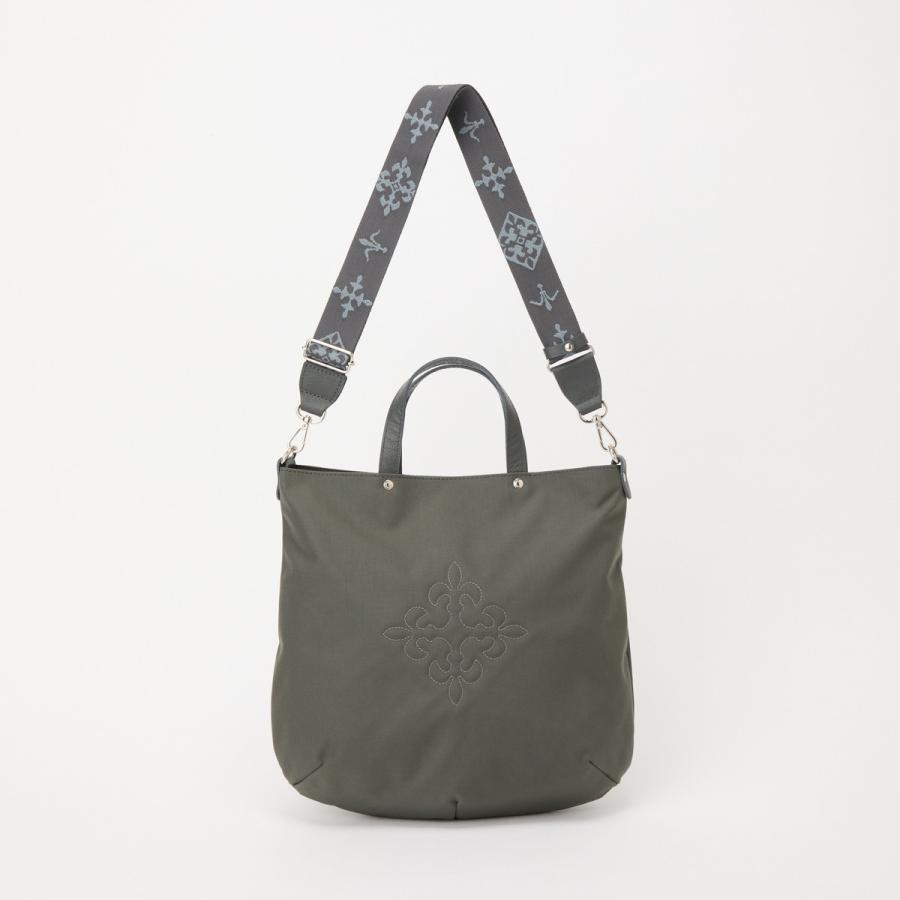 russet（ラシット） 〈新色追加〉スリム2WAYトートバッグ ＜ナイロン