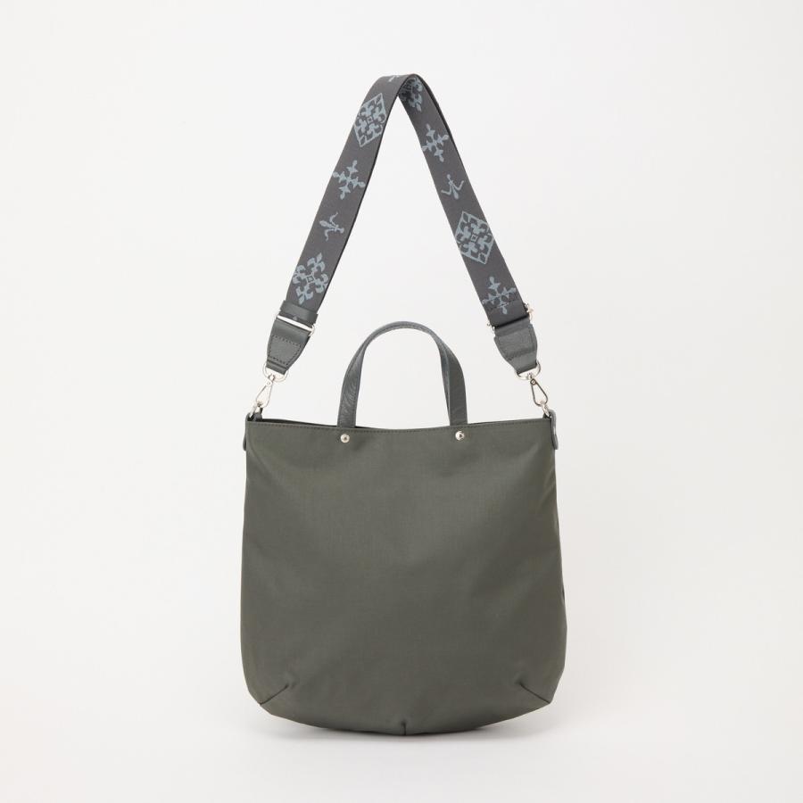 russet（ラシット） 〈新色追加〉スリム2WAYトートバッグ ＜ナイロン