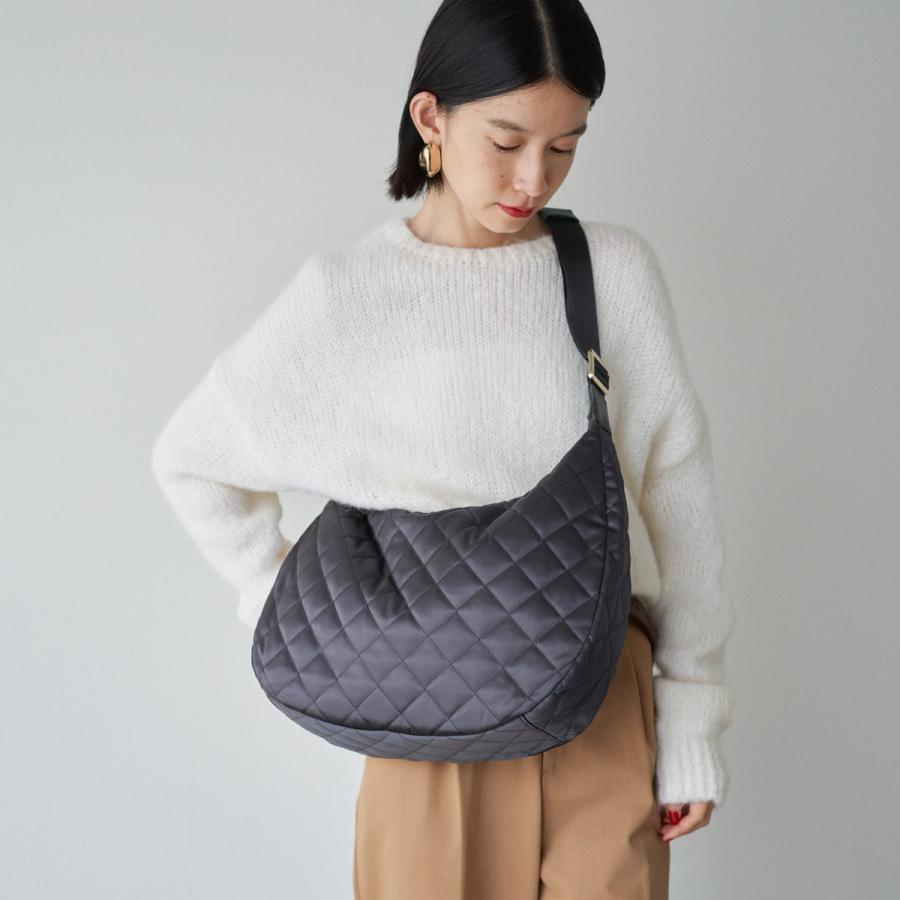 新品✨ラシット 24SS キルティングラウンドショルダーバッグ ライトグレー 再値下げ》キルティングラウンドショルダーバッグ｜ラシットの