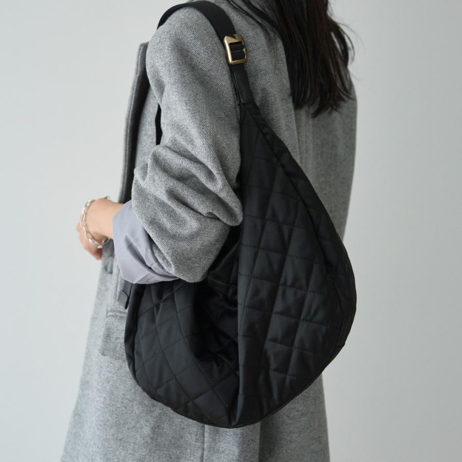 超美品ラシットA4入るキルティングラウンドビッグショルダーバッグ russet 【2024AW】キルティングラウンドビッグショルダーバッグ