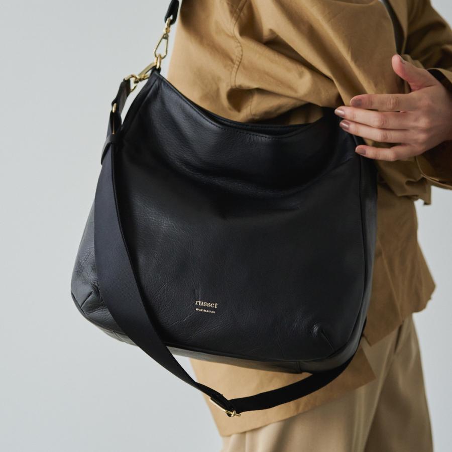 russet（ラシット） ソフトレザーラージショルダーバッグ(CE-1392