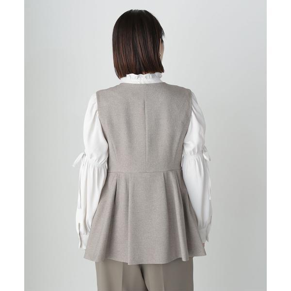 【美品】NATURAL BEAUTY BASIC メタルボタン ペプラム ジレ メタルボタンペプラムジレ｜ナチュラルビューティーベーシックの