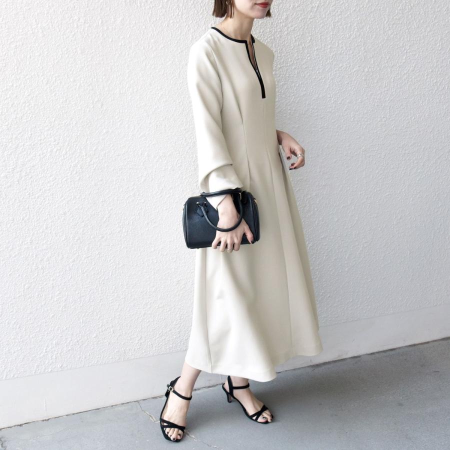 SHIPS any: ダブルクロス ウエスト タック Aライン ワンピース ［NAVY BLUE］の画像