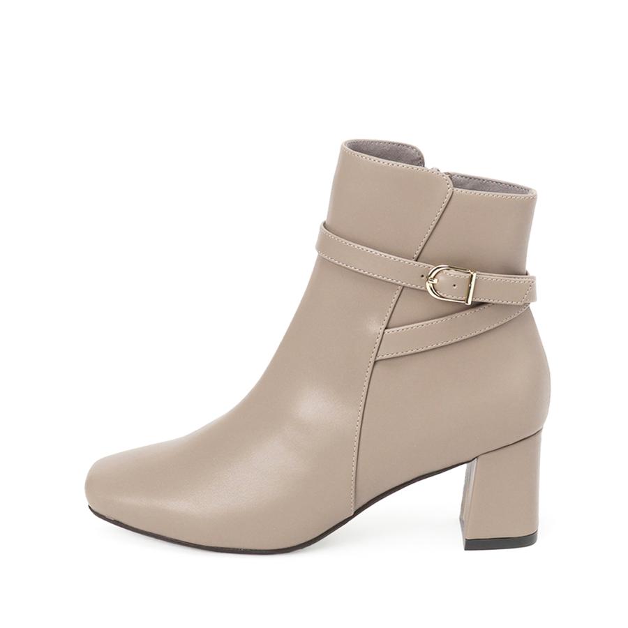 artemis by DIANA（アルテミス by ダイアナ） ベルテッドデザイン