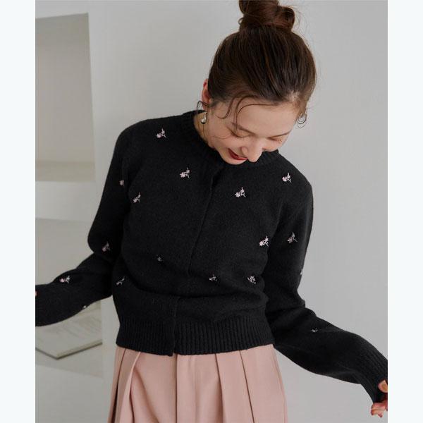 titivate（ティティベイト） アルパカタッチフラワー刺繍カーディガン