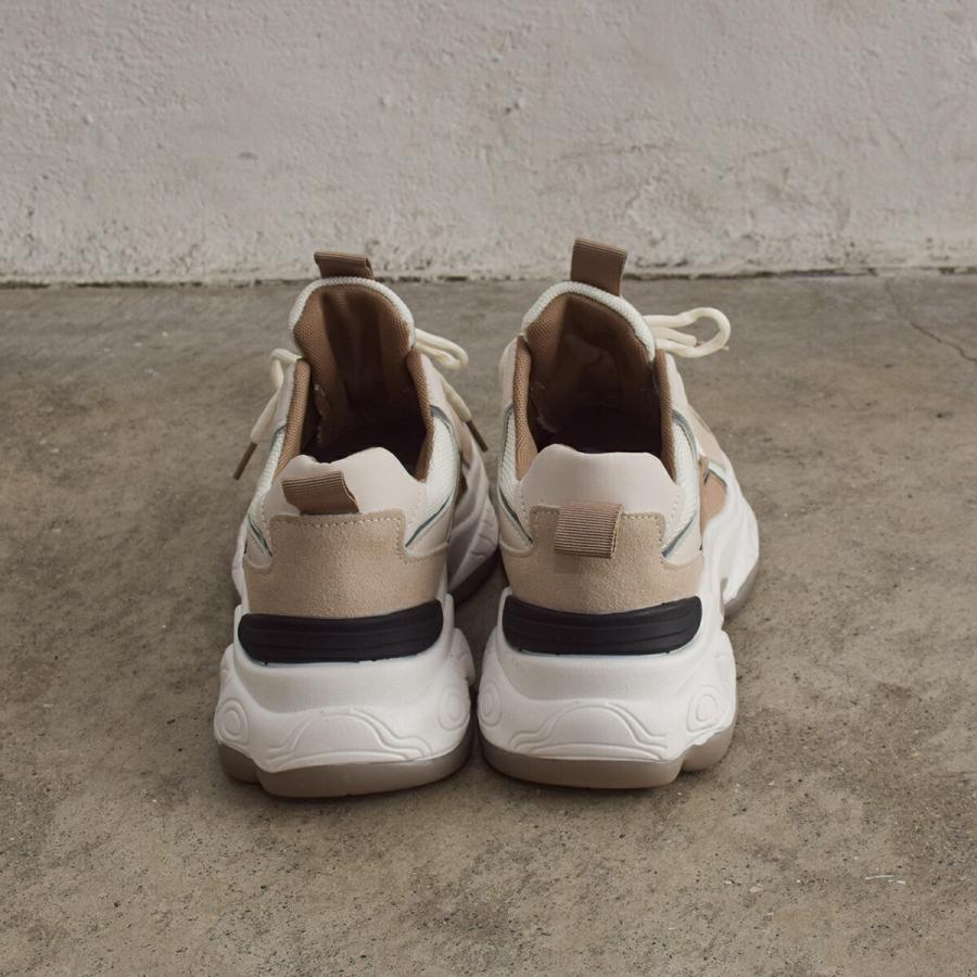 厚底ベージュスニーカー きれいめ 大人 スニーカー : マルイ(丸井