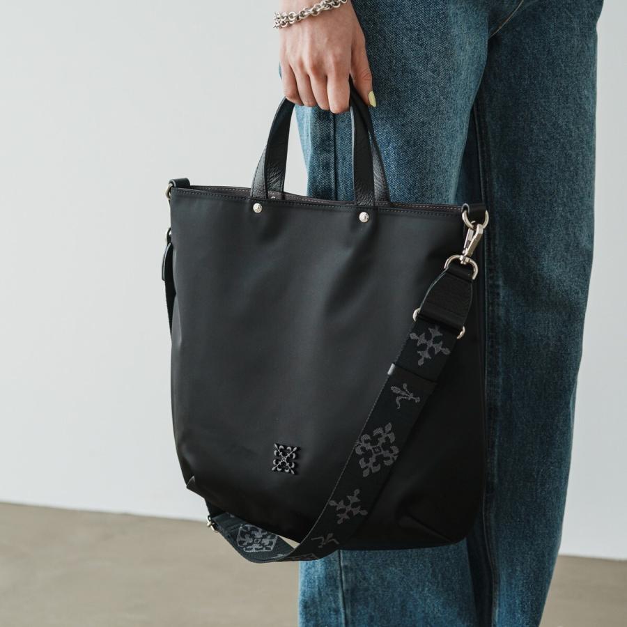 russet（ラシット） 《WEB限定》スリム2WAYトートバッグ〈クラウズ