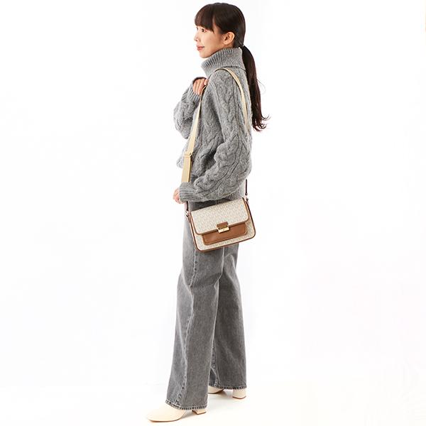 MICHAEL KORS（マイケルコース） BRADSHAW クロスボディ ミディアム