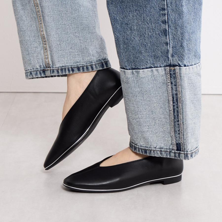 HIMIKO 柔らかフラット【日本製】【25秋冬新作】メタルラインVカット