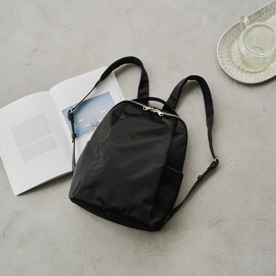 russet（ラシット） ＜背面メッシュ仕様＞クラウズナイロンリュック