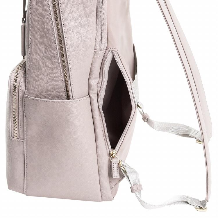 Jewelna Rose（ジュエルナローズ） リュック 2気室 A4収納可能 14.0