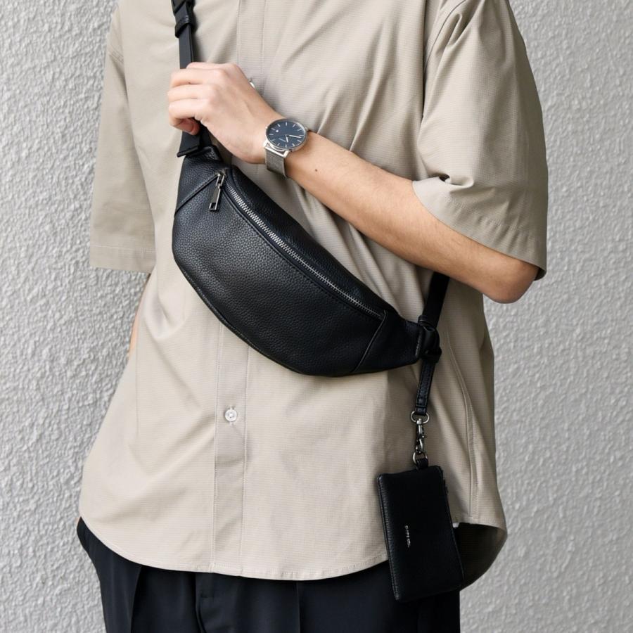 ☆まるき　SSU ボディバッグ Maison Margiela（メゾンマルジェラ） ボディバッグ Glam Slam グラム