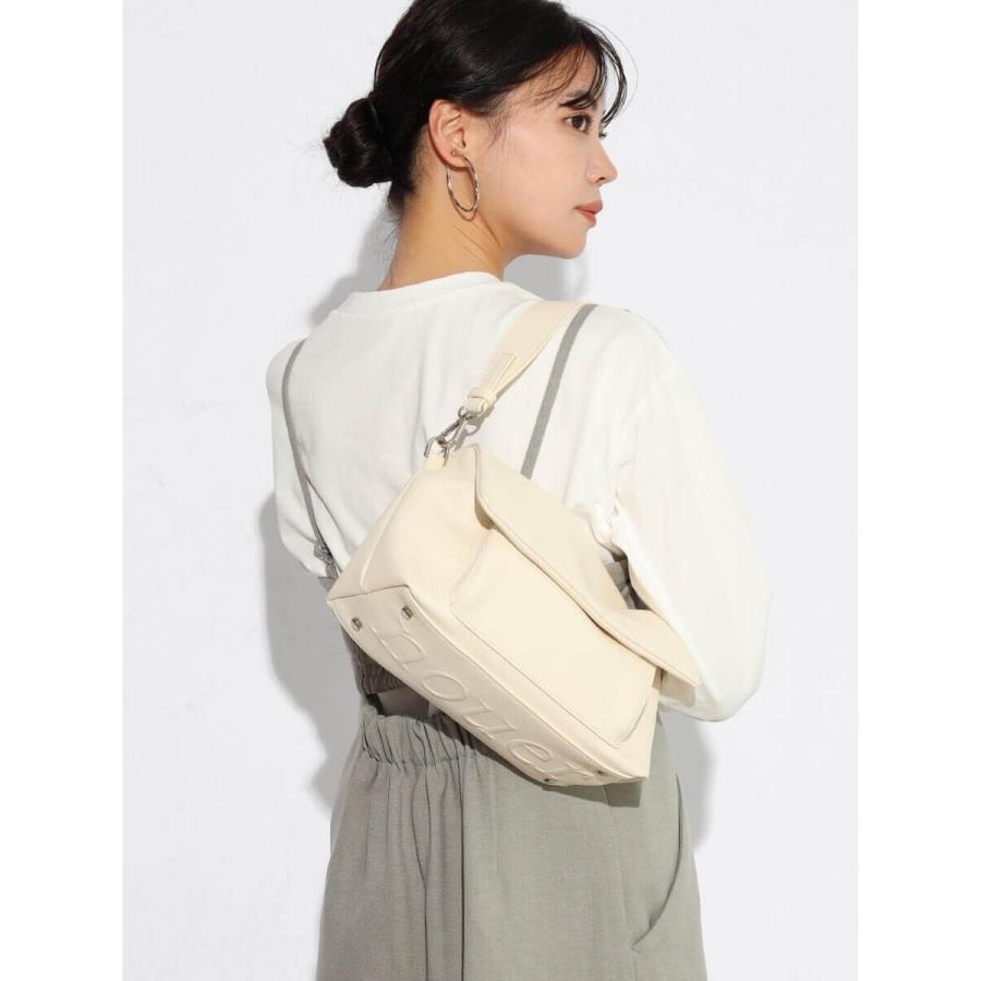 値下げ！最終　nouer 新品タグ付き　エンボスバック ヌエール nouer ボトムエンボスロゴバッグ （ブラック