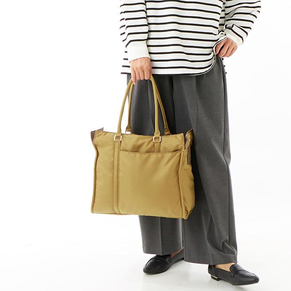 Y'SACCS（イザック） 【ムック本掲載】ツイルナイロン スクエアトート