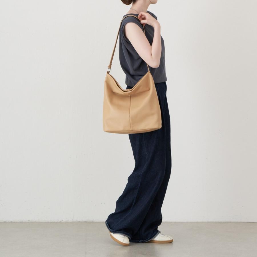 russet（ラシット） ソフトレザーワンショルダーバッグ(CE-1506