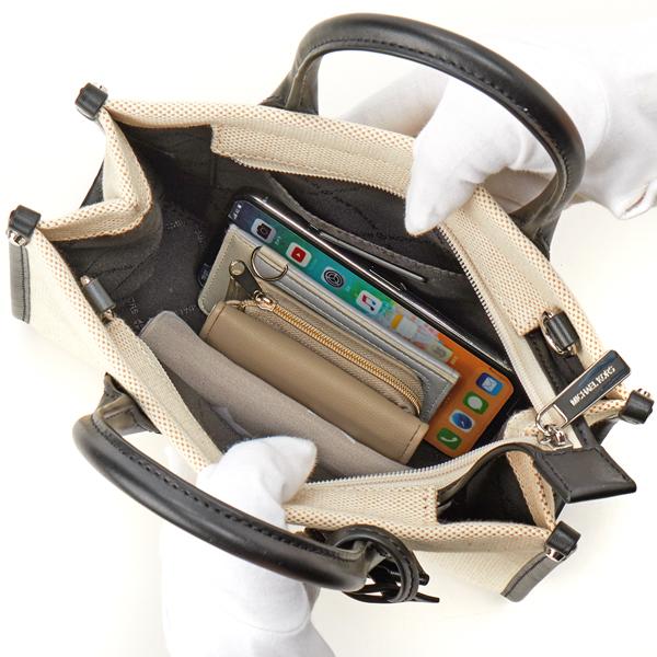 MICHAEL KORS（マイケルコース） MIRELLA キャンバス クロスボディ