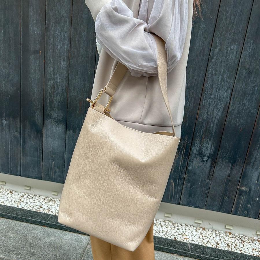 LAUTREAMONT 【WEB限定】レザーショルダートートバッグ : マルイ