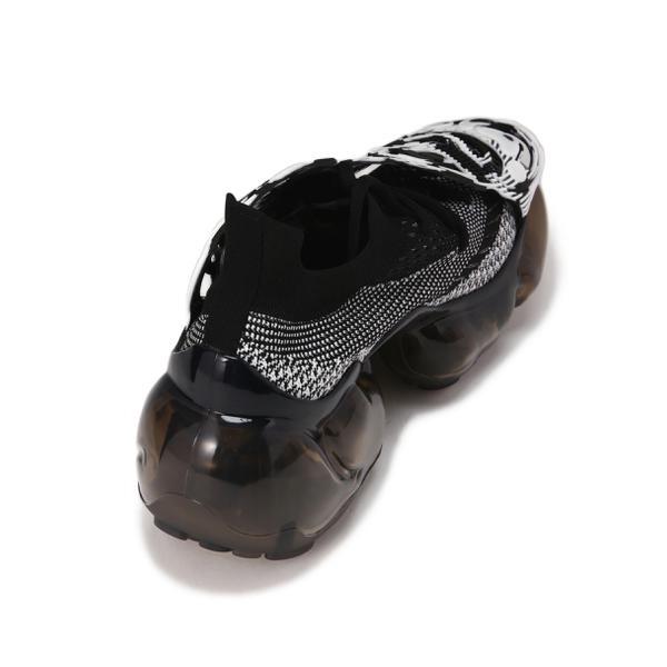 ROYAL FLASH（ロイヤルフラッシュ） grounds／グラウンズ／MOOPIE