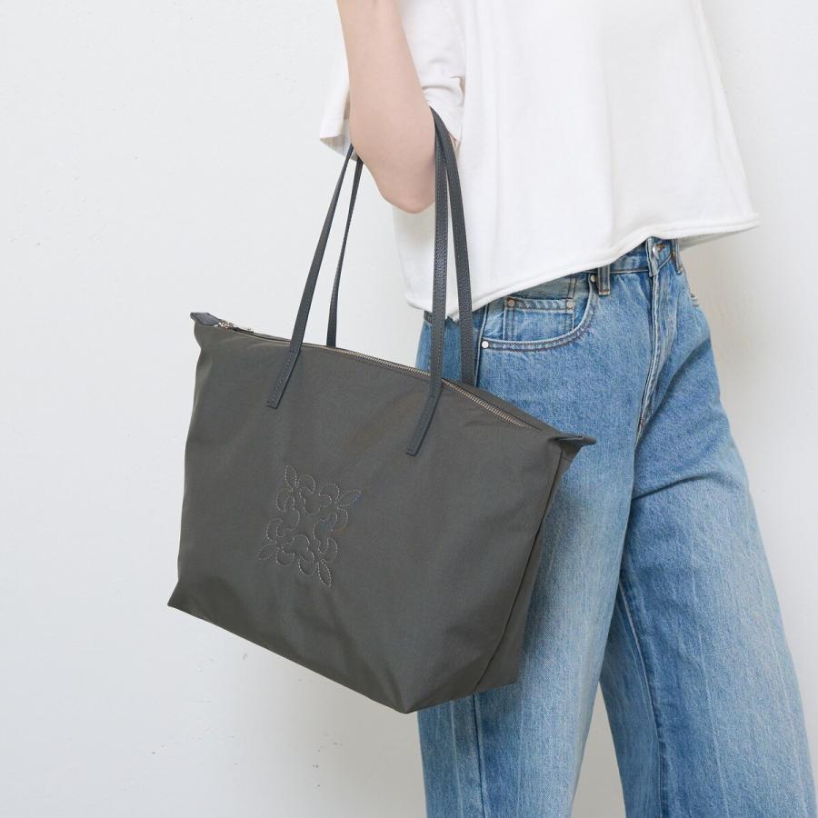 russet（ラシット） 《WEB限定》【ファスナー付き】コーデュラナイロン