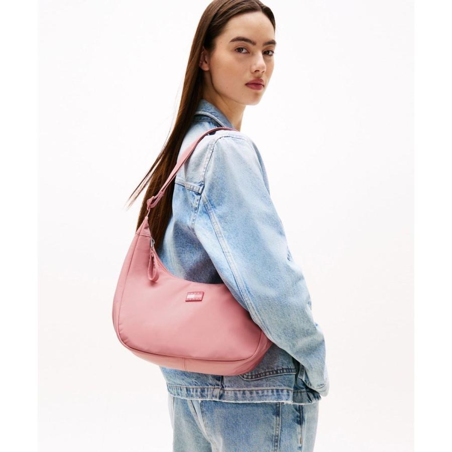 トミー ジーンズ（ JEANS）/【IVE Wonyoung / ウォニョン着用】アーバンクロスボディバッグ TOMMY JEANS（トミー・ジーンズ） 【IVE Wonyoung / ウォニョン着用