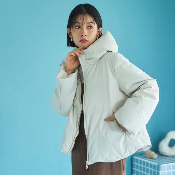 Doux archivesシームレスボリュームカラーダウン ホワイト DOUX ARCHIVES（ドゥアルシーヴ） シームレスボリュームカラーダウン