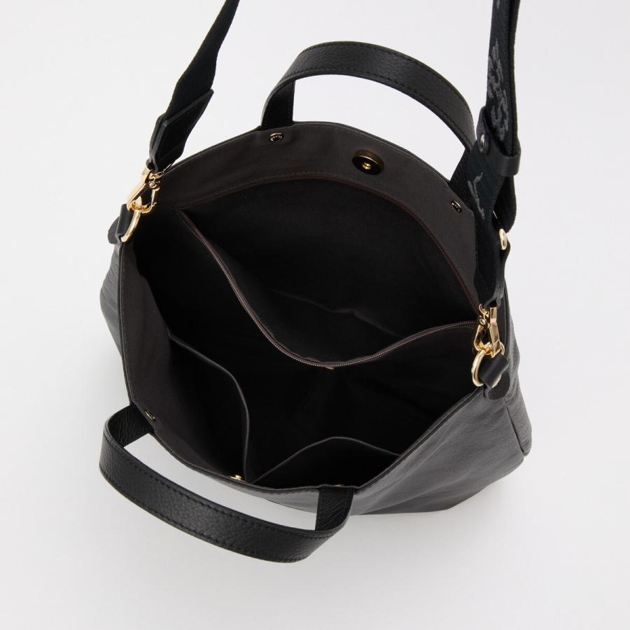 美品✨ (russet ラシット) 黒 ハンドバッグ 2way エンボス加工 ラシット russet 2WAYトートバッグ(CEー009ーOUT) （Black/Navy