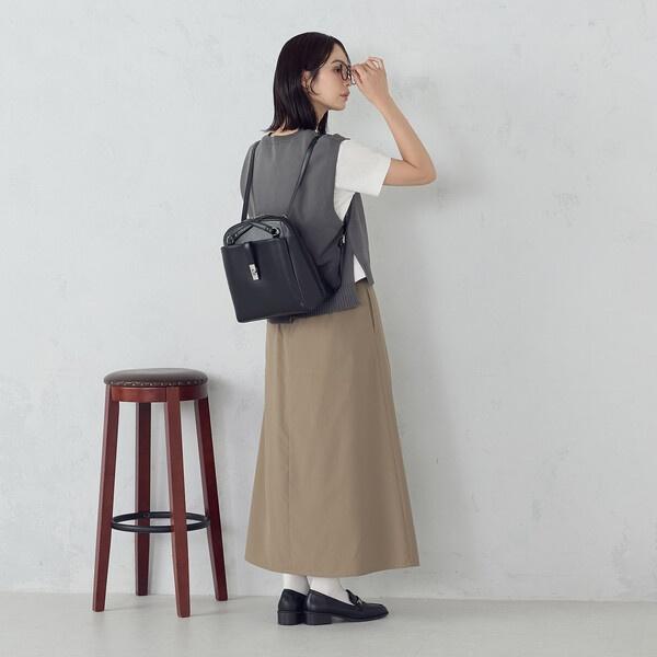 MONO COMME CA（モノコムサ） ひねり金具 2WAY トートリュック