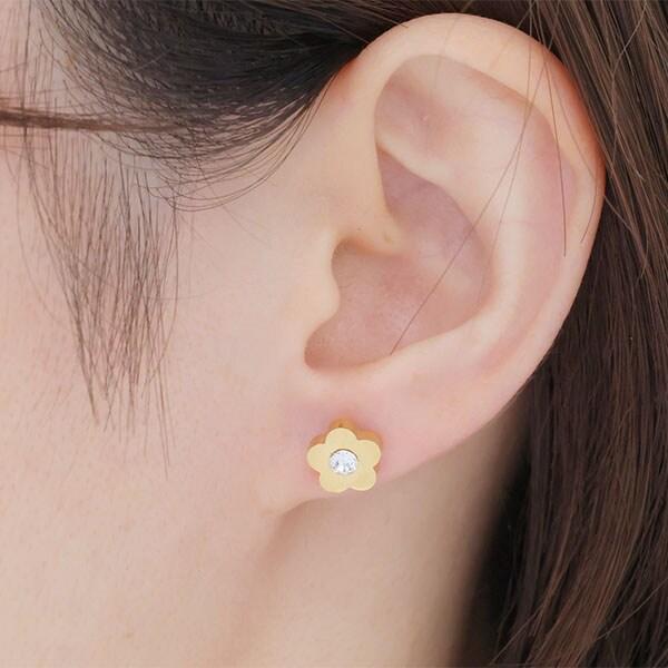 MARY QUANT（マリークヮント） プチデイジーステンレス ピアス