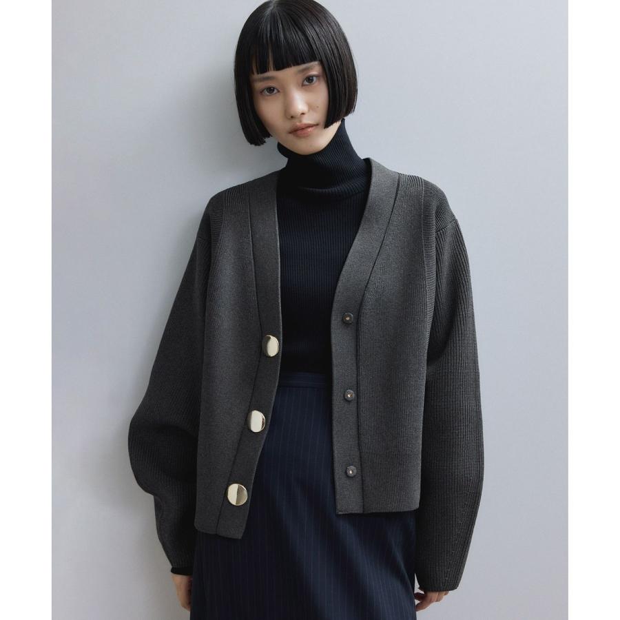 新品☆ADAM ET ROPE セレクトネックウェーブボタンカーディガン WEB限定】・【サステナブル】セレクトネックウェーブボタン