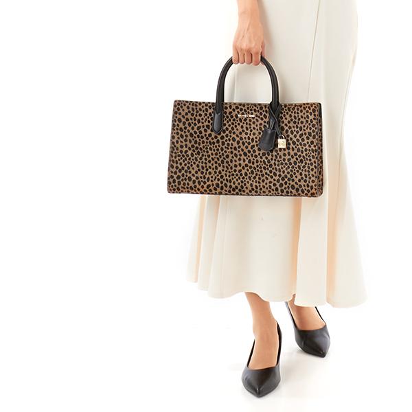 MICHAEL KORS（マイケルコース） SCARLETT チータープリント 