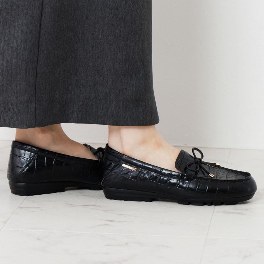 HIMIKO 柔らかレザーで包み込まれる履き心地【卑弥呼26SS】リボン