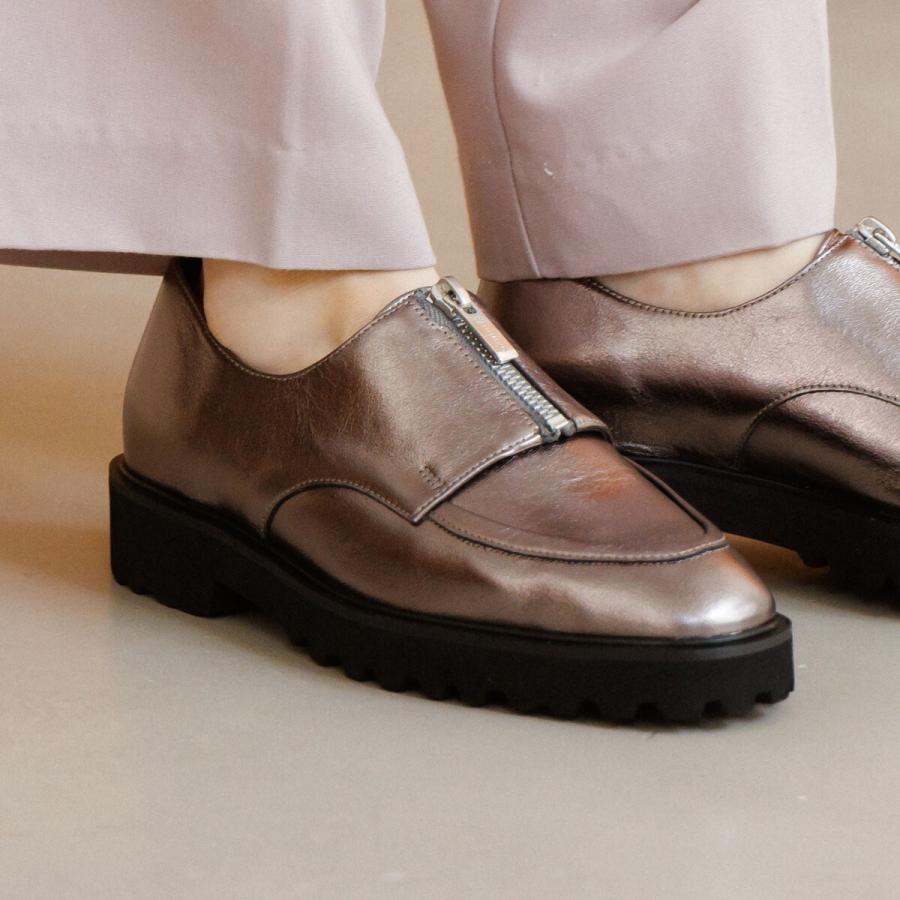 HIMIKO 適度な厚底でスタイルアップ【卑弥呼25AW】トラックソール