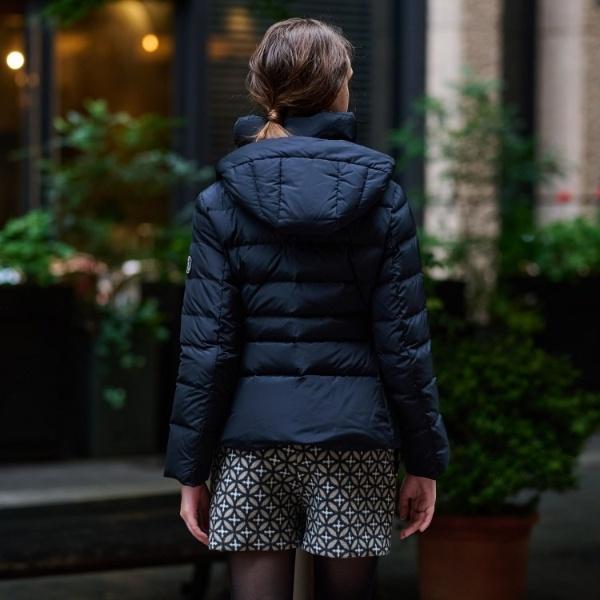 DRESSTERIOR（ドレステリア） ホワイトグースライトダウン : マルイ