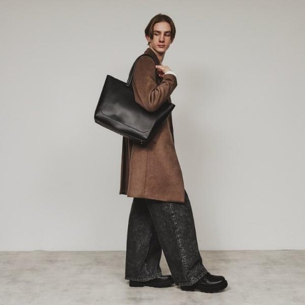 tk.TAKEO KIKUCHI トートバッグ Refined Leather ブラウン tk.TAKEO KIKUCHI（ティーケータケオキクチ） Refined Leather トート