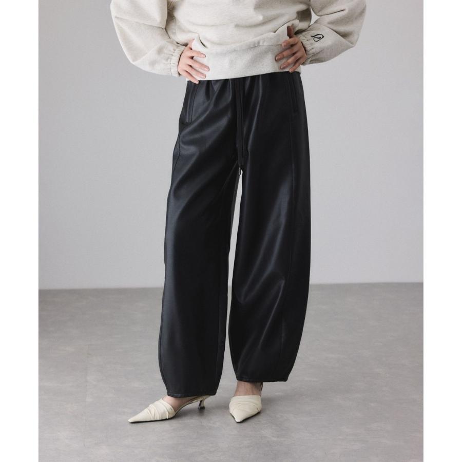 ADAM ET ROPE'（アダムエロペ） シンセティックレザートラックパンツ