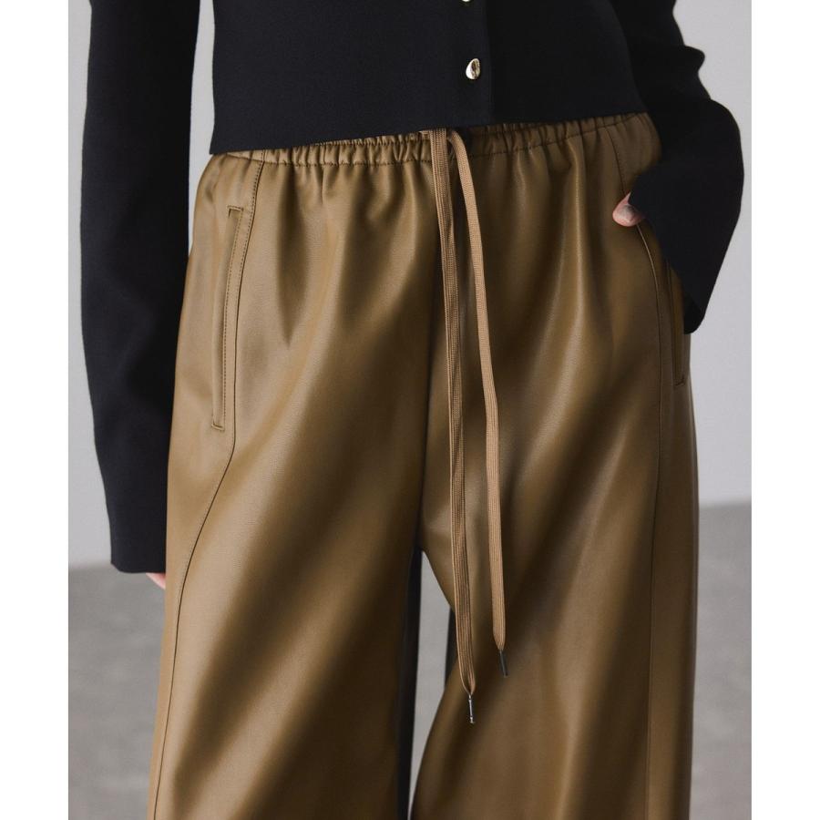 ADAM ET ROPE'（アダムエロペ） シンセティックレザートラックパンツ